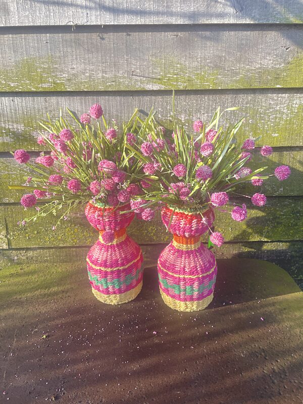 Boeket Laura Line met mand 68 00