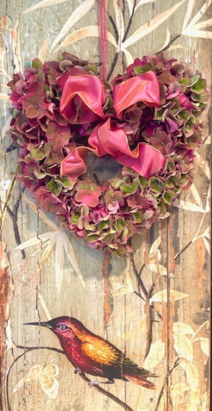 ROZE HART IN HORTENSIA
